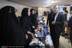 بازدید رئیس جهاددانشگاهی از خانه کتاب و ادبیات ایران