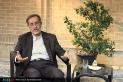 بازدید رئیس جهاددانشگاهی از خانه کتاب و ادبیات ایران