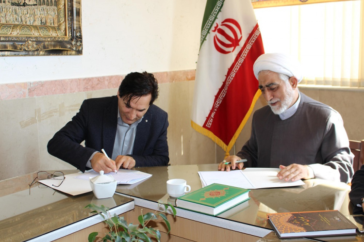تفاهم‌نامه مشترک جهاددانشگاهی و نهاد رهبری دانشگاه آزاد اسلامی استان اردبیل امضا شد