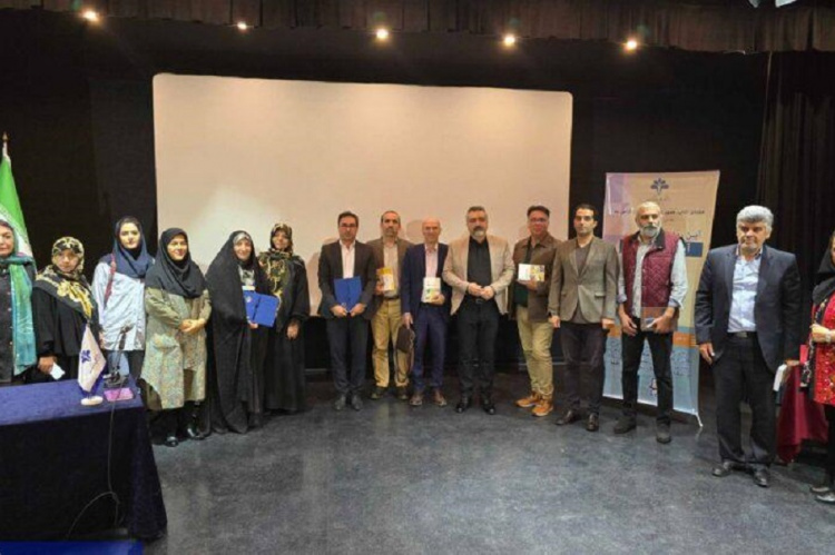 بررسی چالش‌های اقتصاد کتاب/ دانشگاه علم و فرهنگ جهاددانشگاهی و انجمن فرهنگی هنری زنان ناشر تفاهم‌نامه همکاری امضا کردند